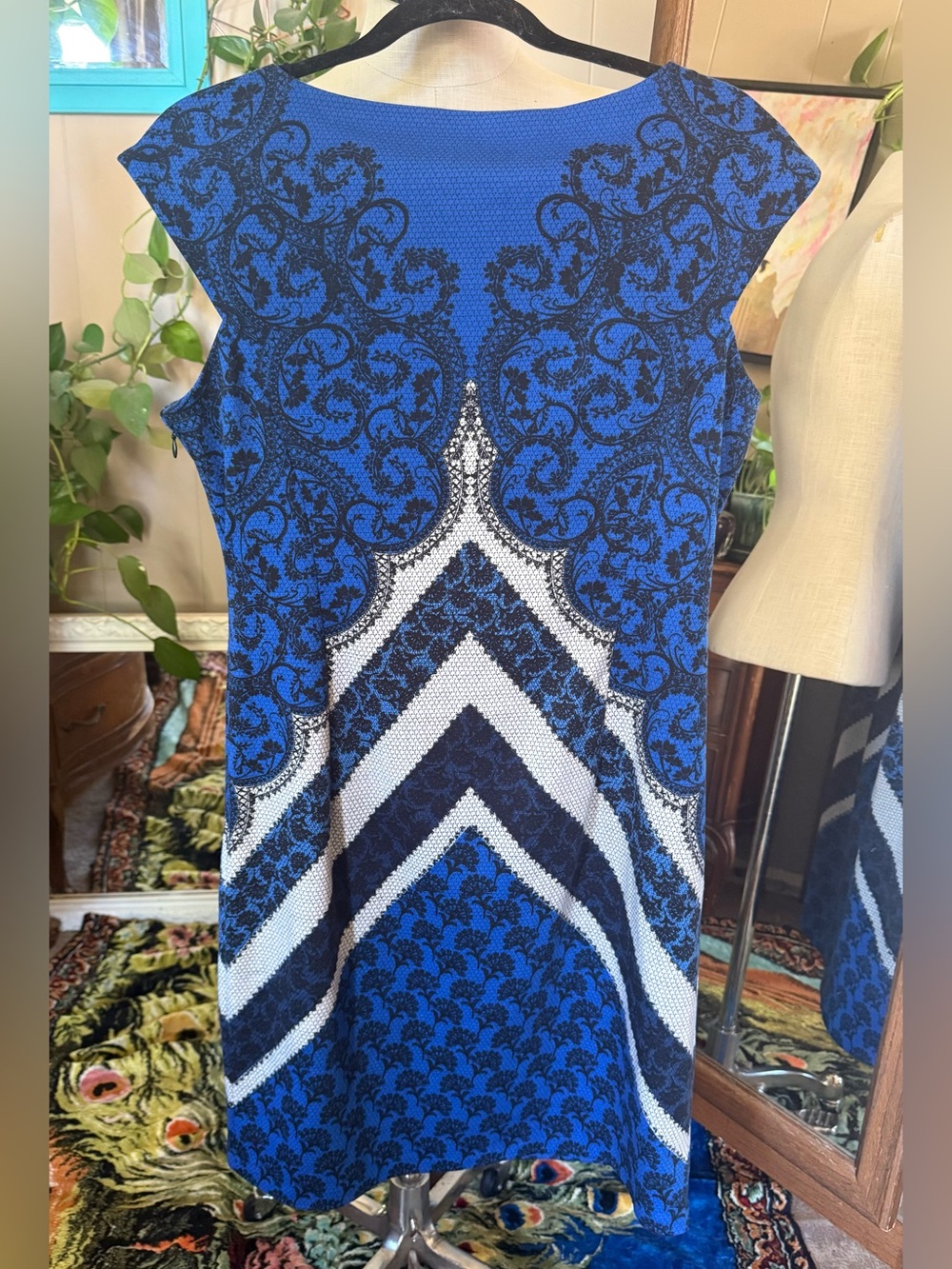 London Style Collection Geometric Lace Print Cap Sleeve Sheath Dress Size 12 - Picture 9 of 12